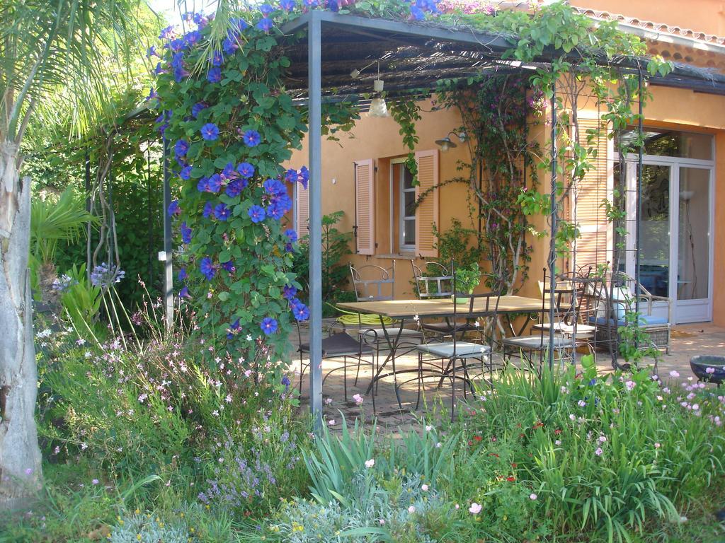 House With Garden And Sea View Villa La Londe-les-Maures Room photo